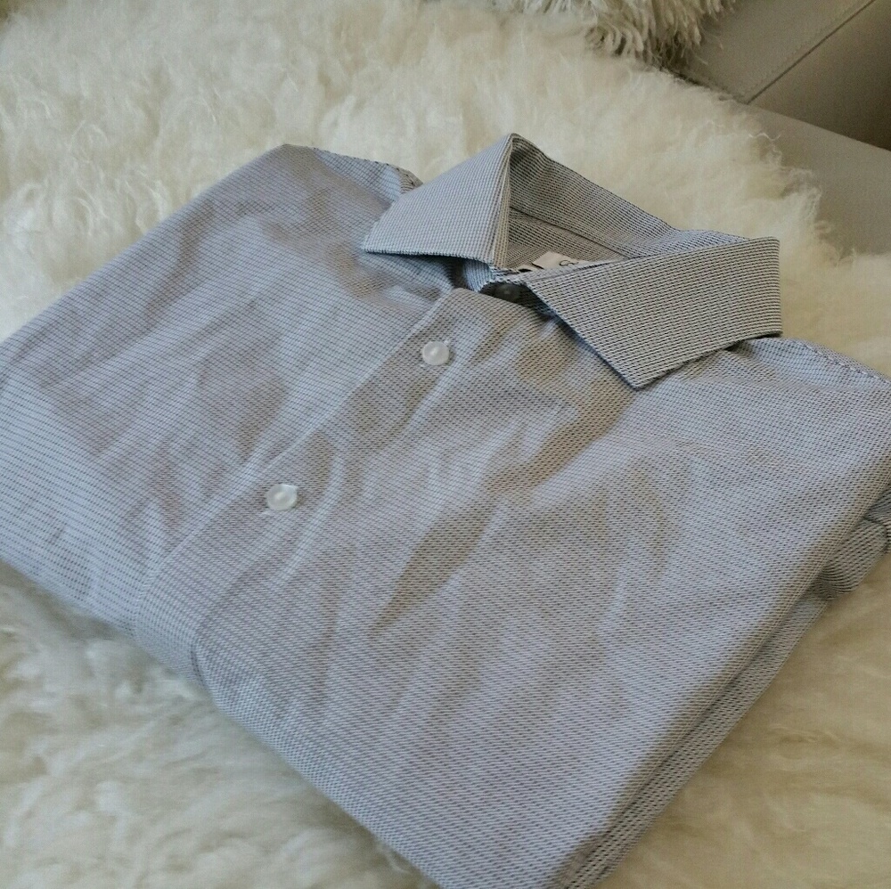 Calvin Klein Dress Shirt / Button Up